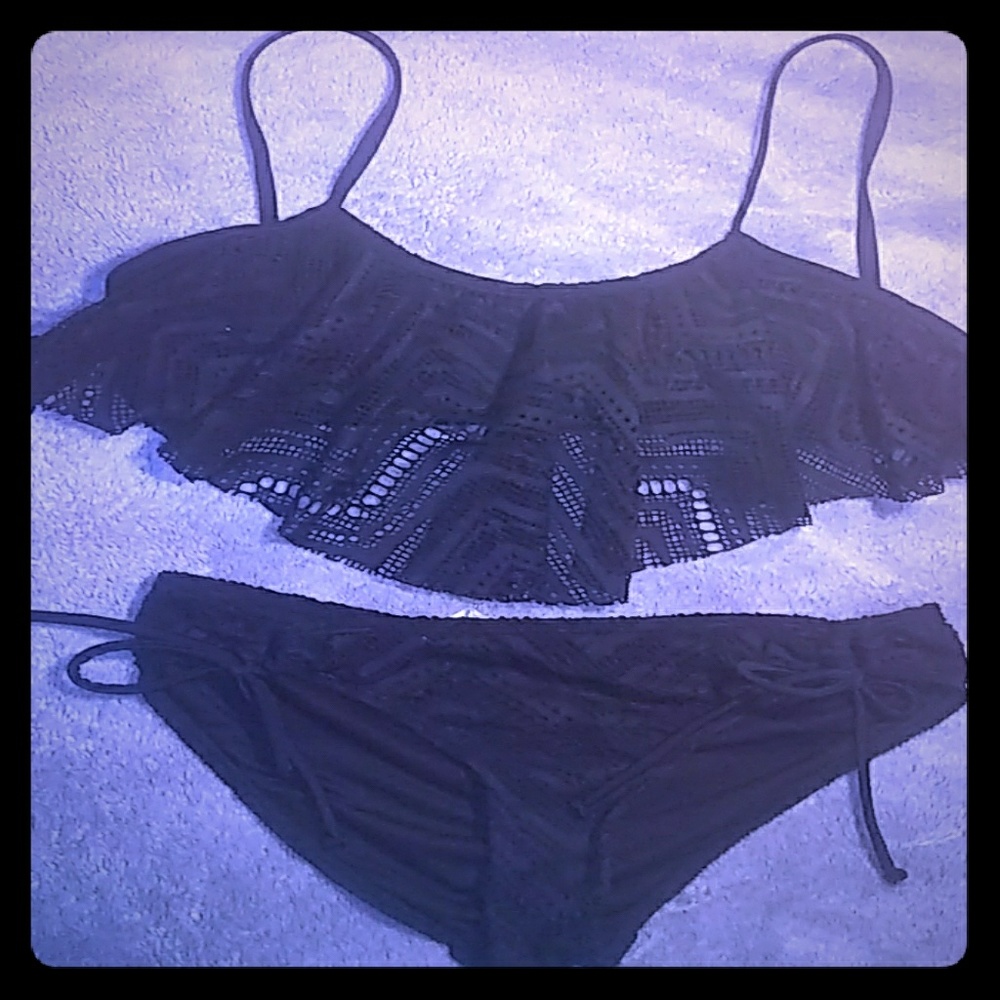 Black 2 piece bathing suit